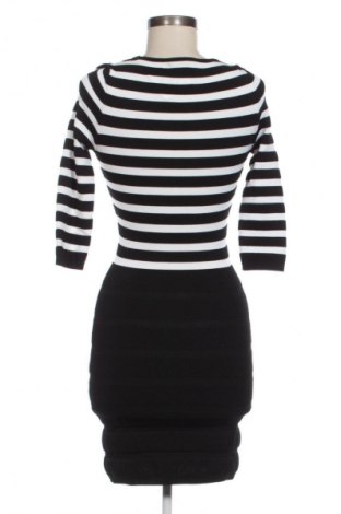 Рокля Mango, Размер S, Цвят Многоцветен, Цена 2,55 €