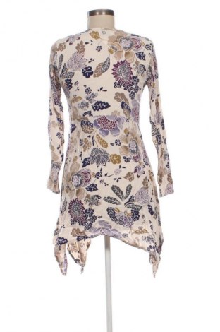 Šaty  Masai, Velikost M, Barva Vícebarevné, Cena  79,00 Kč