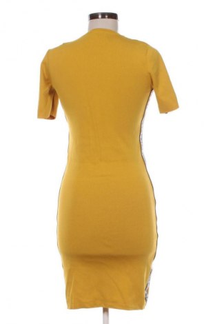 Ruha Nikkie, Méret M, Szín Sárga, Ár 3 729 Ft