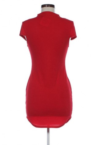 Šaty  Pretty Little Thing, Veľkosť S, Farba Červená, Cena  7,73 €