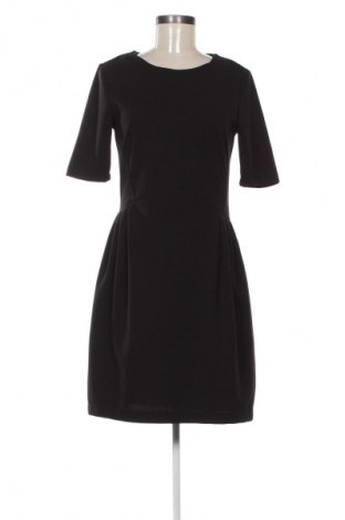 Φόρεμα Reserved, Μέγεθος M, Χρώμα Μαύρο, Τιμή 5,99 €