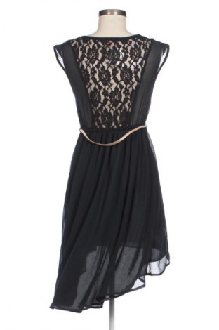 Šaty  Review, Veľkosť M, Farba Čierna, Cena  6,95 €