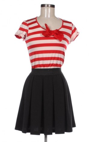 Šaty  Rinascimento, Velikost M, Barva Vícebarevné, Cena  1 279,00 Kč