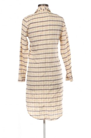 Ruha Tezenis, Méret M, Szín Sokszínű, Ár 2 109 Ft