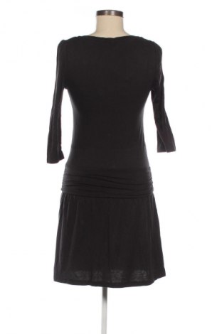 Šaty  Vero Moda, Veľkosť XS, Farba Čierna, Cena  7,99 €