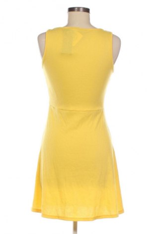 Šaty  Vero Moda, Velikost M, Barva Žlutá, Cena  359,00 Kč