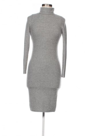 Šaty  Vero Moda, Velikost M, Barva Šedá, Cena  119,00 Kč