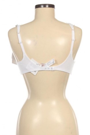 Сутиен Triumph, Размер M, Цвят Бял, Цена 48,06 €