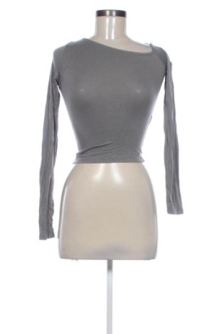 Дамска блуза Pull&Bear, Размер XXS, Цвят Сив, Цена 7,00 €, #138037933