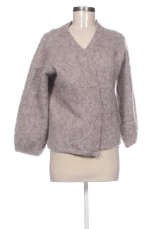 Cardigan de damă Unbranded, Mărime M, Culoare Bej, Preț 94,48 Lei, #138085471