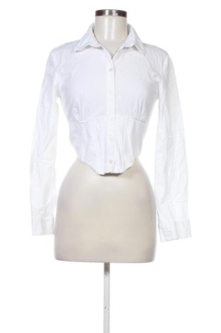 Дамска риза Bershka, Размер L, Цвят Бял, Цена 7,00 €, #138045188