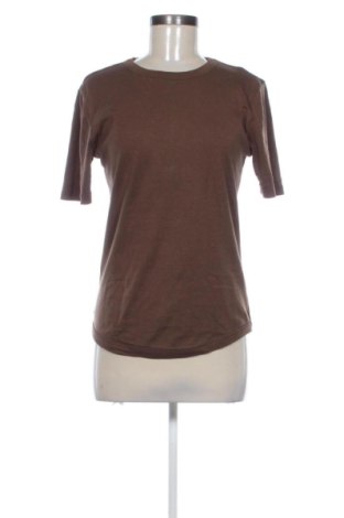 Tricou de femei Reserved, Mărime L, Culoare Maro, Preț 57,74 Lei, #138071921