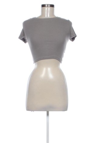 Tricou de femei Fb Sister, Mărime XS, Culoare Gri, Preț 47,24 Lei, #138088563