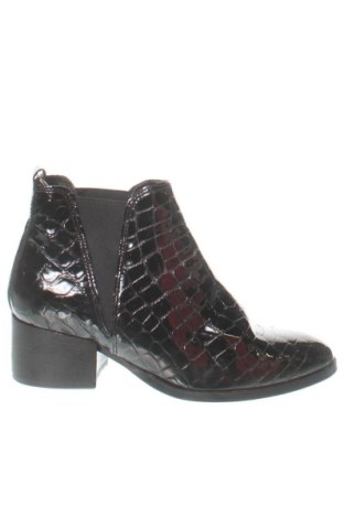 Botine de damă Ichi, Mărime 36, Culoare Negru, Preț 523,23 Lei, #138073122