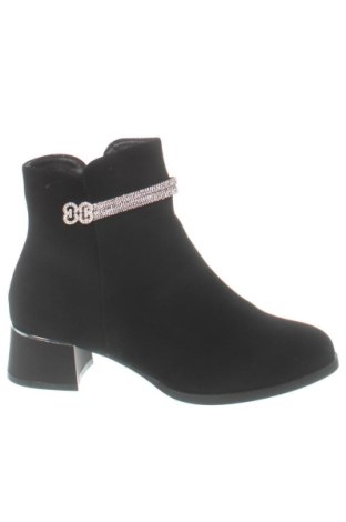 Botine de damă Unbranded, Mărime 39, Culoare Negru, Preț 244,76 Lei, #138069094