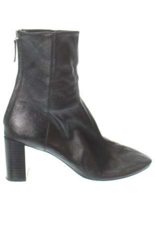Дамски боти Zara, Размер 38, Цвят Черен, Цена 57,40 €, #138057346