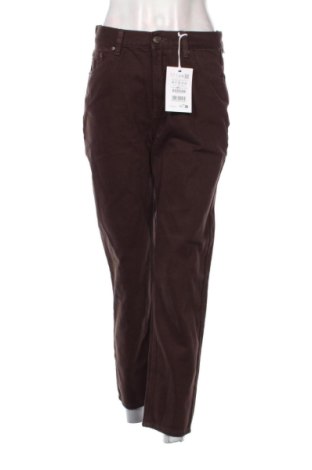 Damskie jeansy Pull&Bear, Rozmiar M, Kolor Brązowy, Cena 88,90 zł, #138038319