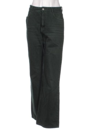 Damskie jeansy Pull&Bear, Rozmiar M, Kolor Zielony, Cena 59,68 zł, #138039611