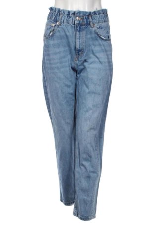 Damskie jeansy Pull&Bear, Rozmiar M, Kolor Niebieski, Cena 59,27 zł, #138045690