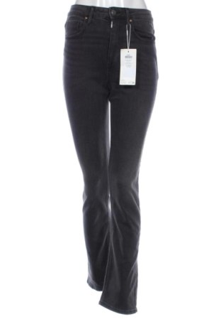 Damskie jeansy ONLY, Rozmiar S, Kolor Szary, Cena 152,41 zł, #138053942