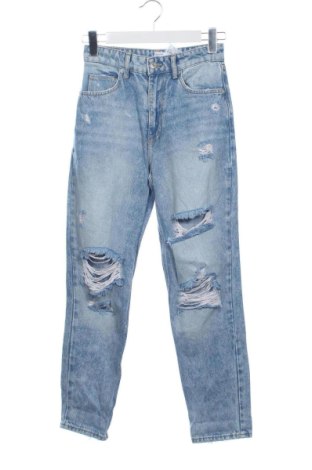 Дамски дънки Bershka, Размер XS, Цвят Син, Цена 13,00 €, #138055860