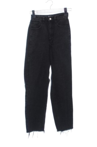 Damskie jeansy Pretty Little Thing, Rozmiar XXS, Kolor Czarny, Cena 55,04 zł, #138055939