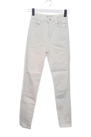 Blugi de femei Zara, Mărime XS, Culoare Ecru, Preț 78,74 Lei, #138061480
