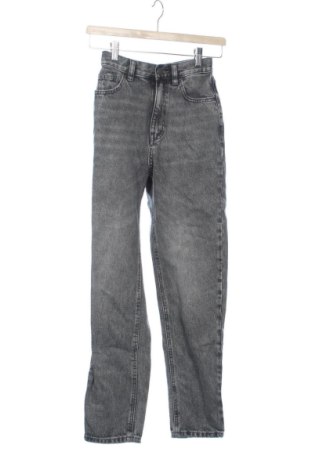 Blugi de femei Pull&Bear, Mărime XXS, Culoare Gri, Preț 78,74 Lei, #138063528