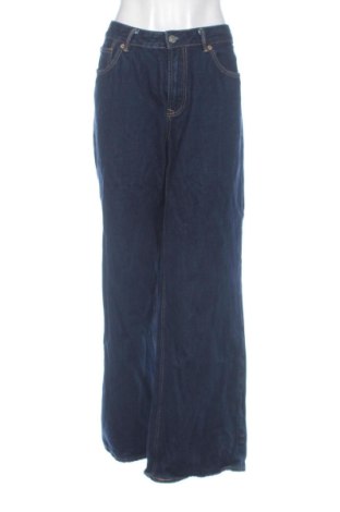 Damskie jeansy Stradivarius, Rozmiar L, Kolor Niebieski, Cena 67,74 zł, #138064670