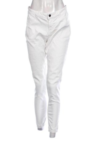 Damskie jeansy Beloved, Rozmiar XL, Kolor ecru, Cena 48,39 zł, #138078320