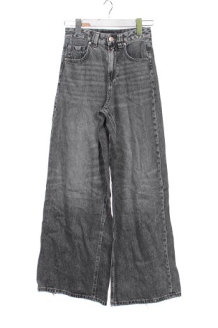 Blugi de femei Stradivarius, Mărime XXS, Culoare Gri, Preț 77,99 Lei, #138023271