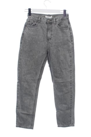 Дамски дънки Pull&Bear, Размер XS, Цвят Сив, Цена 7,00 €, #138048171