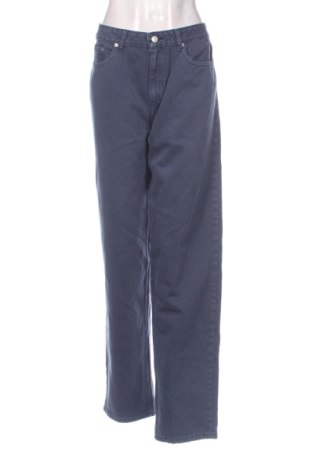 Blugi de femei Unbranded, Mărime L, Culoare Albastru, Preț 54,55 Lei, #138056107