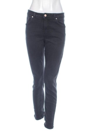 Damskie jeansy Reserved, Rozmiar M, Kolor Czarny, Cena 69,30 zł, #138063899