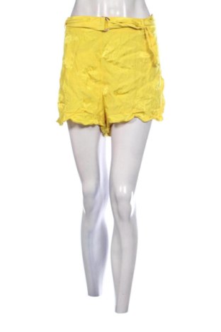 Damen Shorts River Island, Größe L, Farbe Gelb, Preis € 13,70, #138042678