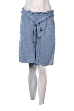 Pantaloni scurți de femei LC Waikiki, Mărime M, Culoare Albastru, Preț 41,99 Lei, #138066616