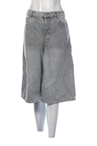 Damskie szorty Bershka, Rozmiar XL, Kolor Szary, Cena 42,34 zł, #138076117
