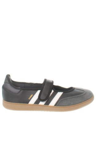Дамски обувки Adidas Originals, Размер 42, Цвят Многоцветен, Цена 36,92 €, #138044078