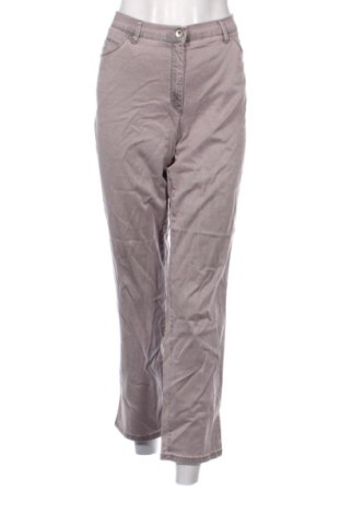 Pantaloni de femei Brax, Mărime XL, Culoare Mov deschis, Preț 110,23 Lei, #138047080