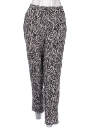 Дамски панталон C&A, Размер XXL, Цвят Многоцветен, Цена 11,34 €, #138048481