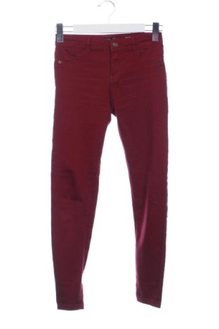Damskie spodnie Bershka, Rozmiar S, Kolor Czerwony, Cena 42,34 zł, #138055442