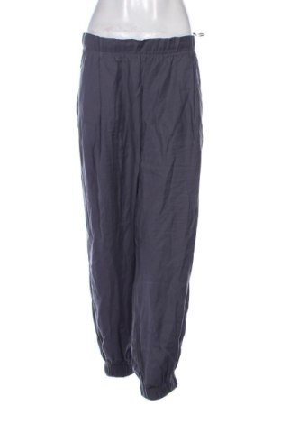 Pantaloni de femei Zara, Mărime L, Culoare Gri, Preț 83,99 Lei, #138085171