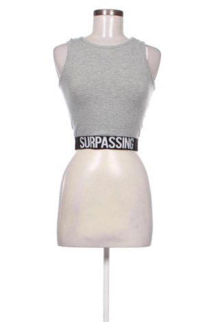 Top sport de damă. Unbranded, Mărime M, Culoare Gri, Preț 41,99 Lei, #138083954
