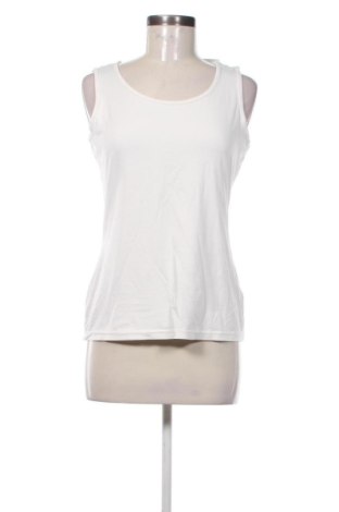 Top de femei Christian Berg, Mărime M, Culoare Alb, Preț 63,23 Lei, #138049517