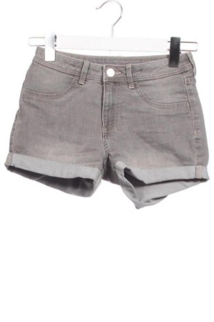 Dětské krátké kalhoty  H&M, Velikost 9-10y/ 140-146 cm, Barva Šedá, Cena  194,00 Kč, #138063400