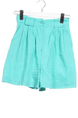Pantaloni scurți pentru copii Unbranded, Mărime 14-15y/ 168-170 cm, Culoare Verde, Preț 36,74 Lei, #138060516