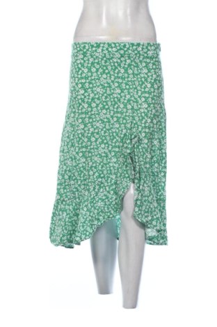 Пола Bershka, Размер M, Цвят Многоцветен, Цена 12,76 €, #138054345