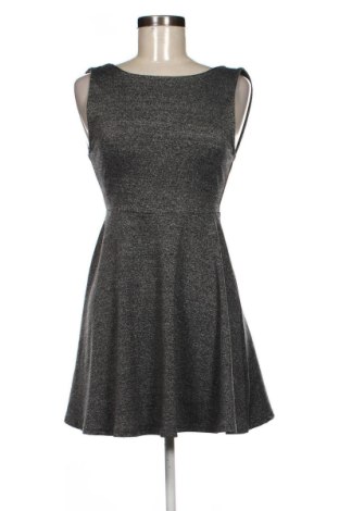 Рокля H&M, Размер S, Цвят Сив, Цена 15,00 €, #138037043