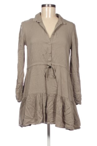 Rochie Cropp, Mărime M, Culoare Bej, Preț 68,24 Lei, #138043172