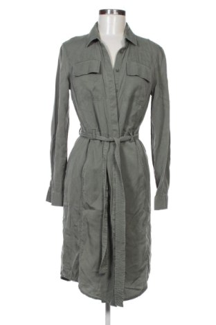 Kleid Banana Republic, Größe M, Farbe Grün, Preis 41,34 €, #138054185